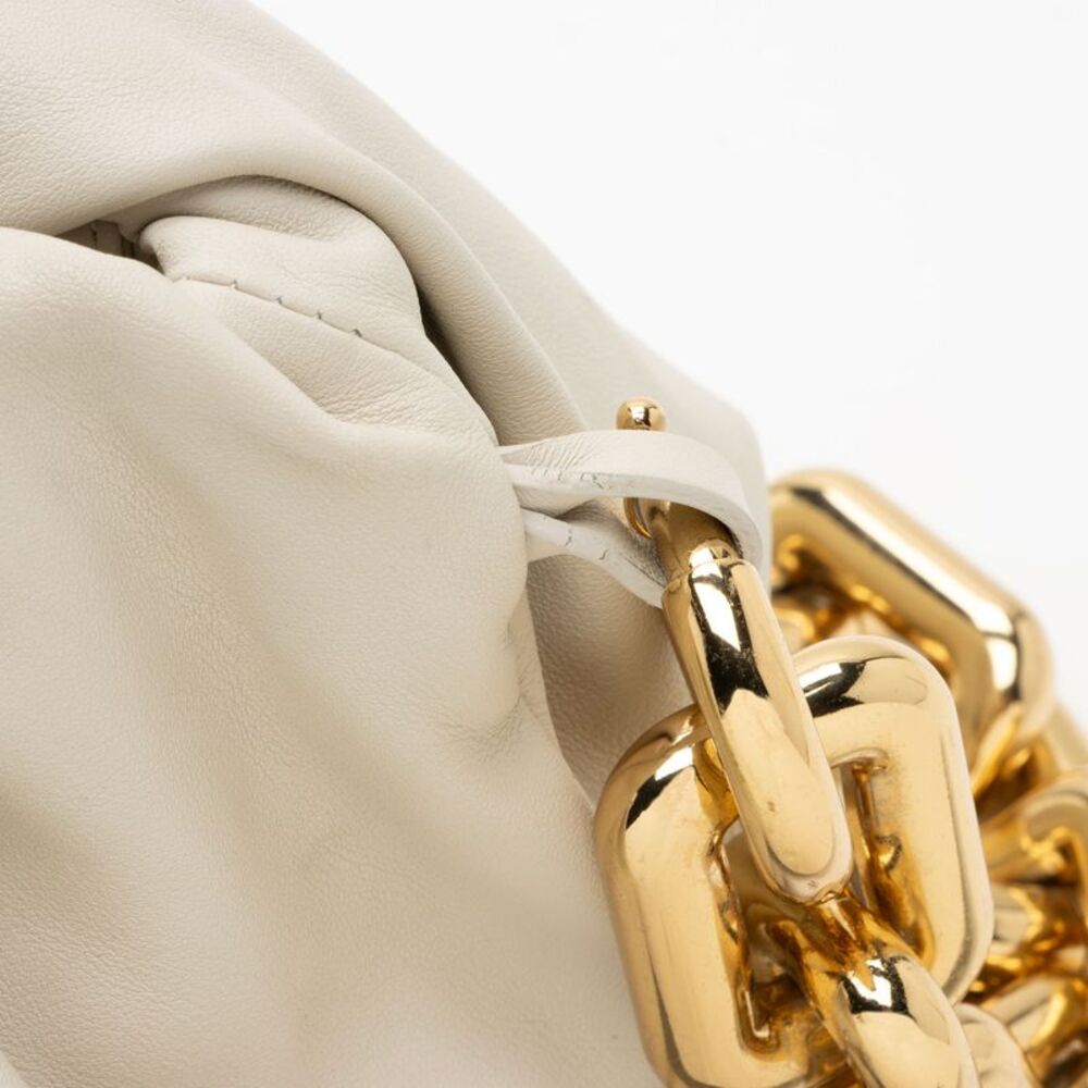 Bottega Veneta Calfskin The Chain Pouch - Picture 8 of 14